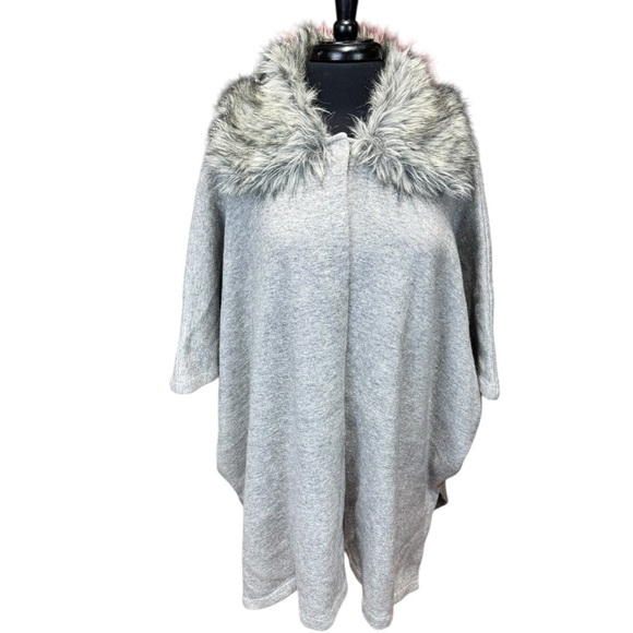 Anthropologie Luii Gray Knit Cape Poncho With Removable Collar Size XL - Picture 2 of 9